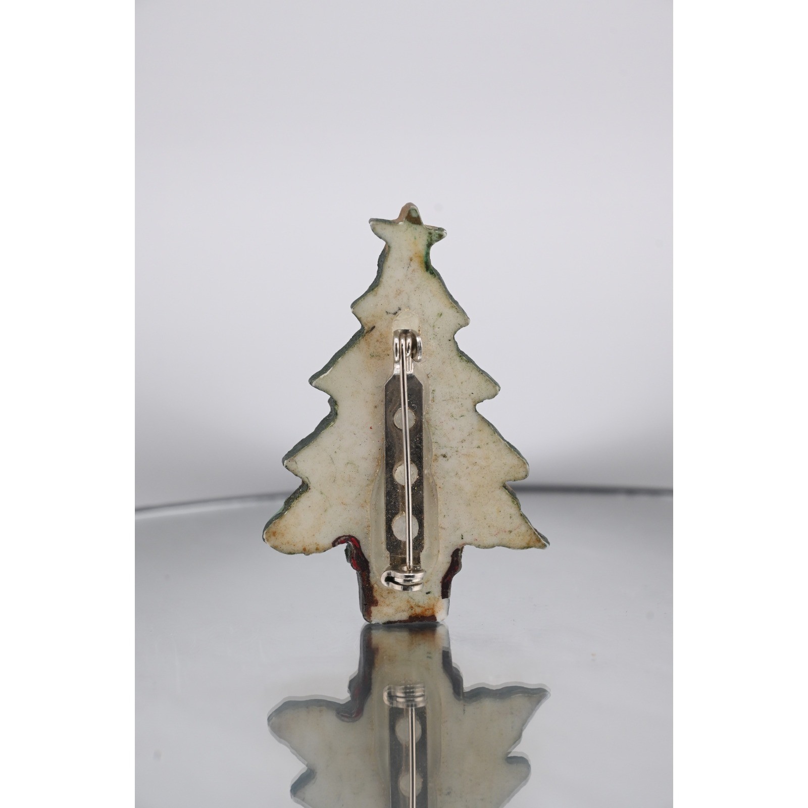 Vintage Hand Painted Ceramic Christmas Tree Brooch.