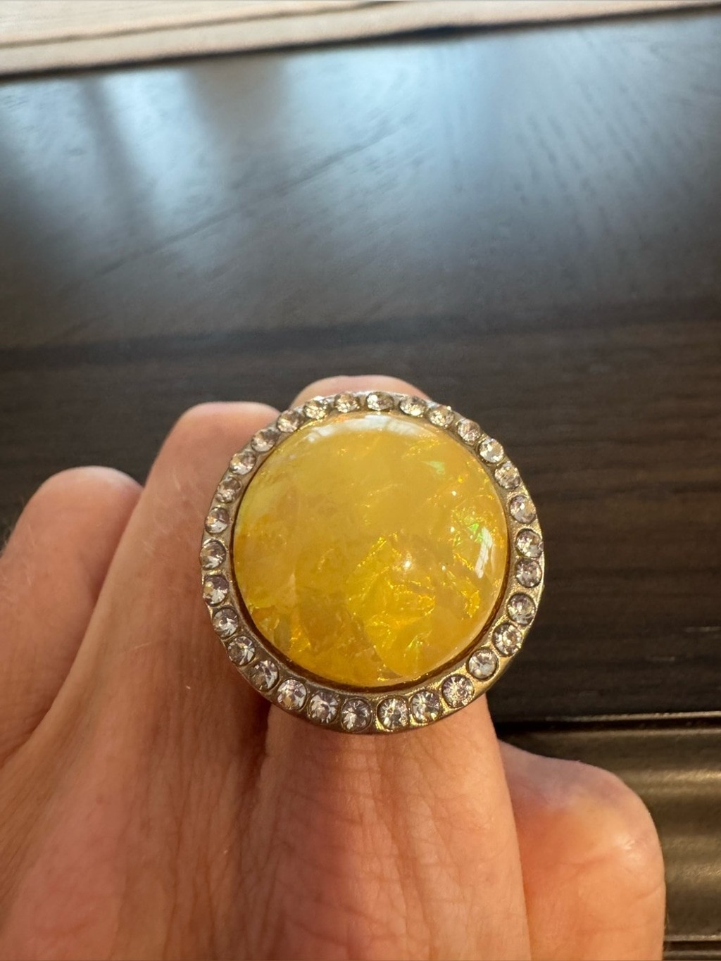 Stretch Statement Ring Yellow Crackle Resin Rhinestone Halo Size 7–7.5