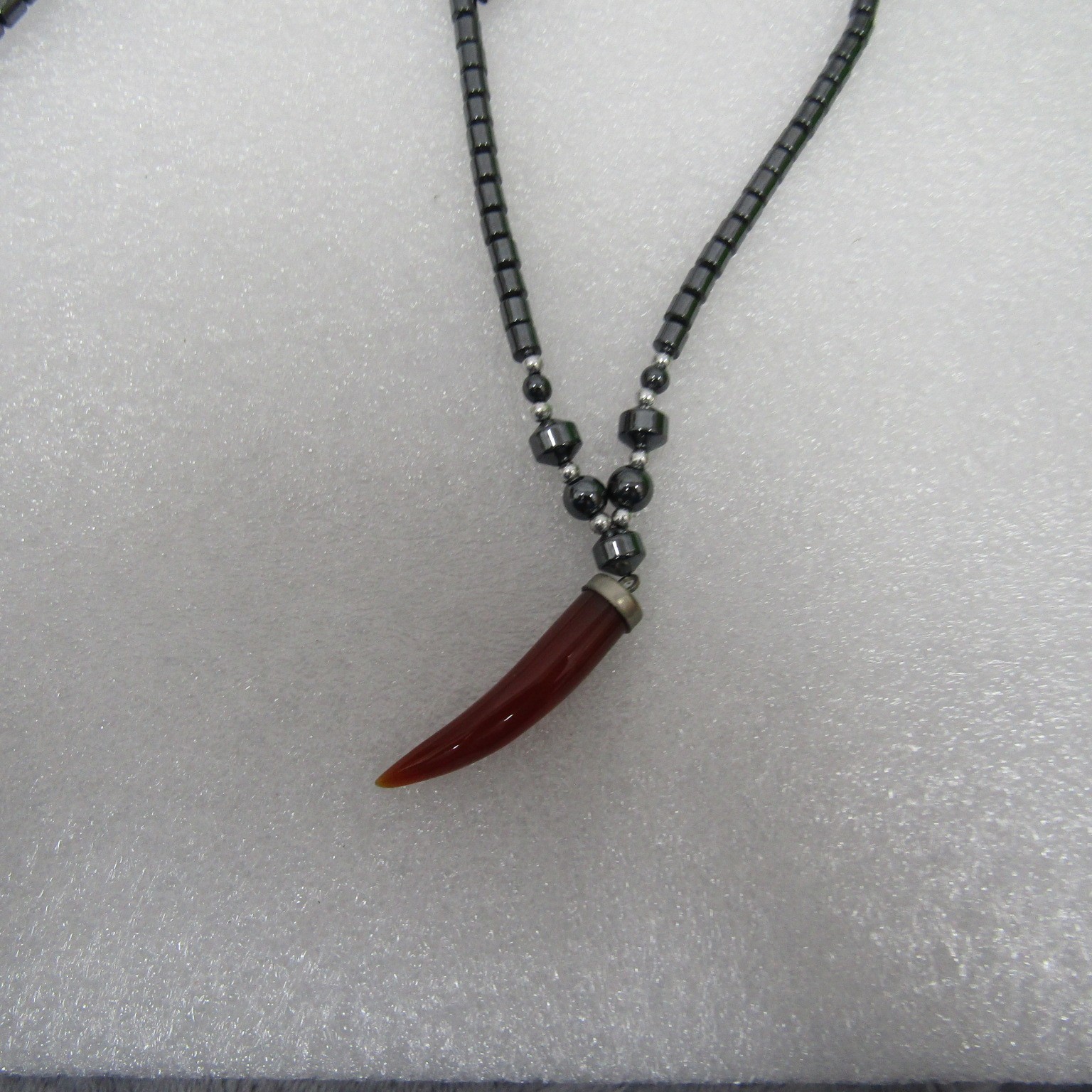 Women’s Jewelry Black Necklace Hematite Beads None Magnetic