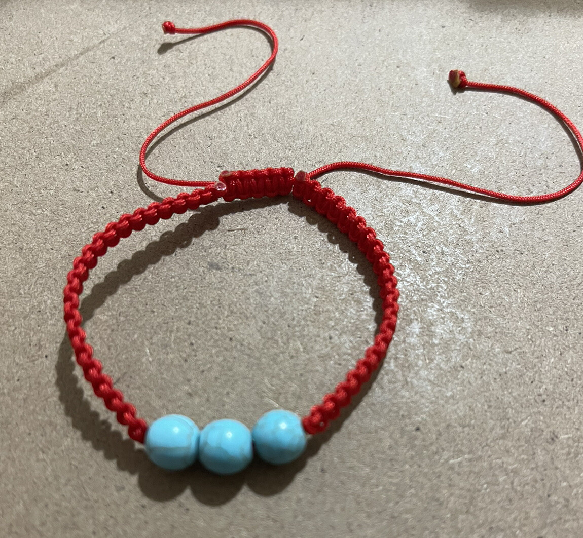 Pulsera Roja de proteccion con piedra Turquesa para maxima SUERTE general