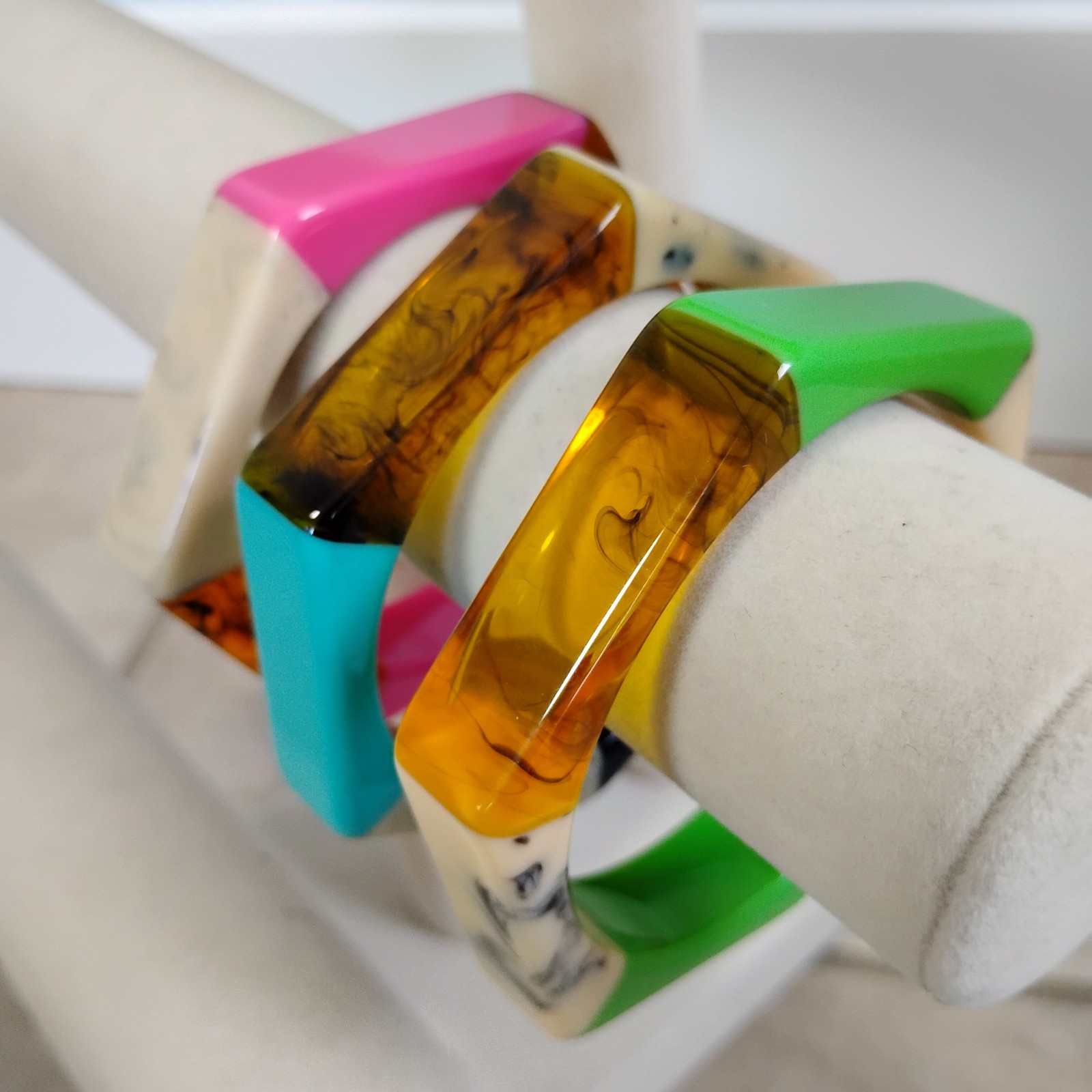 NEW Lot Of 3 Octagon Shape Multi Color Block Bangle Bracelet Plastic Resin Sz 8