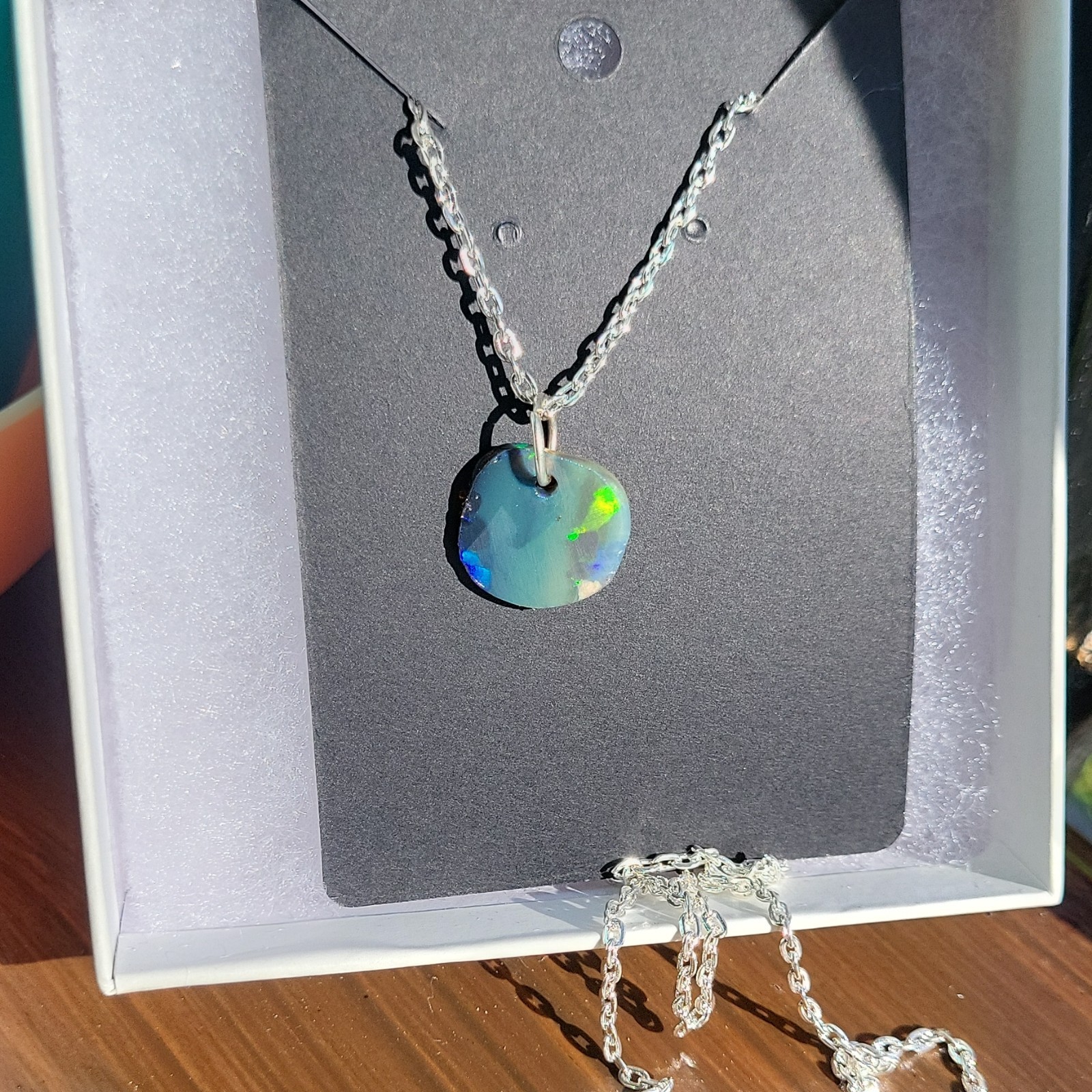 Silver-Tone Metal Cable Chain Necklace Round Multicolor Charm Pendant Lobster