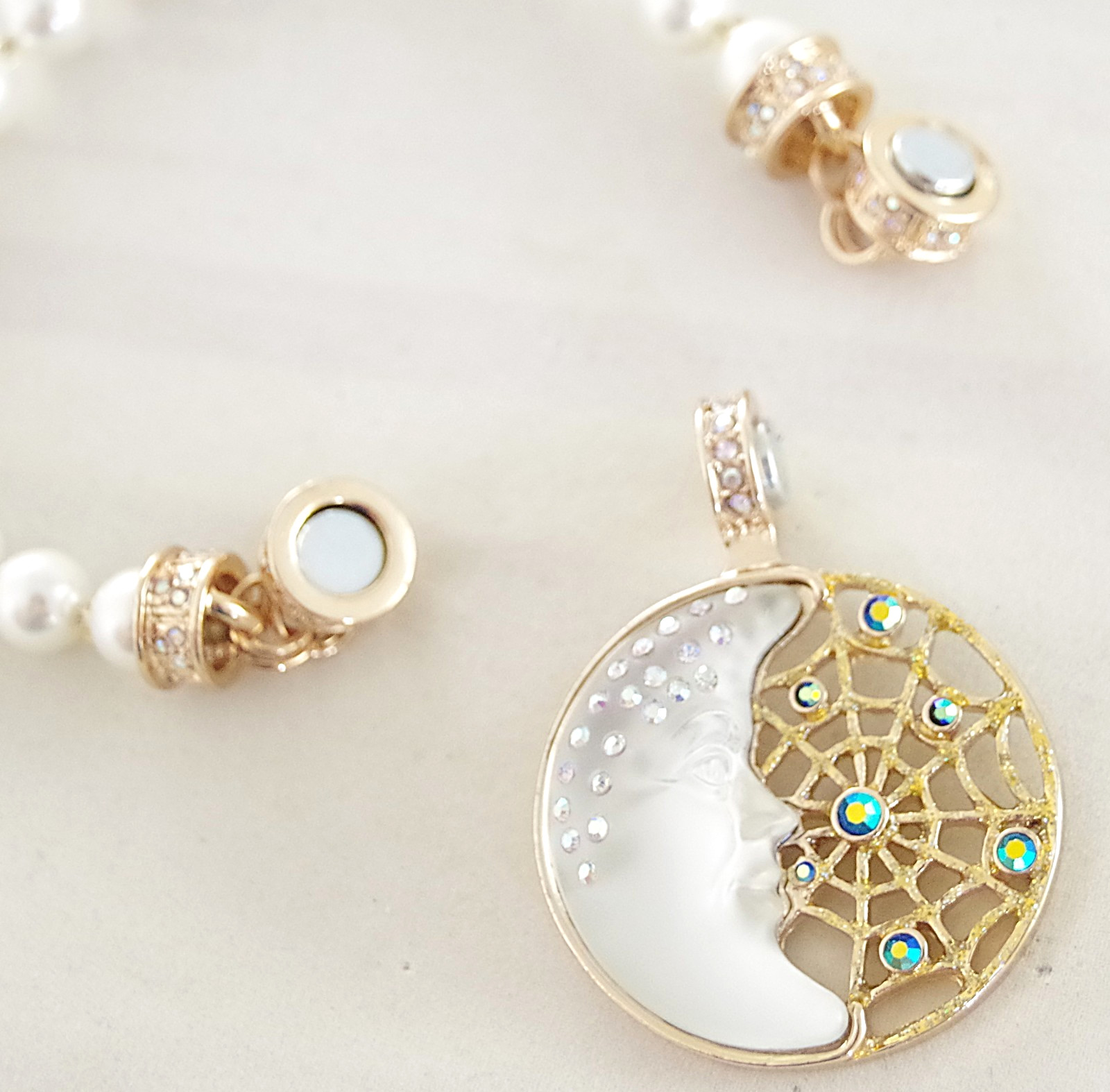 KIRKS FOLLY AB CRYSTAL RHINESTONE WHITE MOON/ DREAM CATCHER ENHANCER NECKLACE