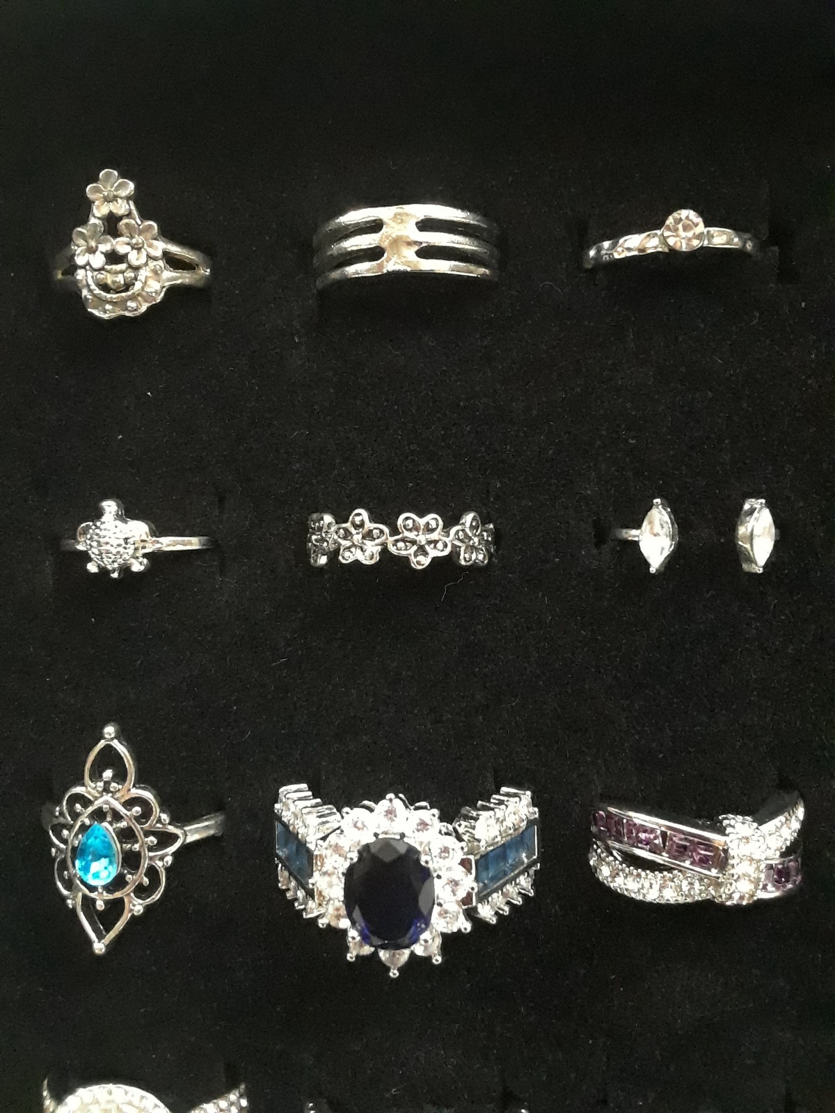 Wholesale Lot of 72 Rings Various Shapes and Sizes Men – Women Display Tray NWOT