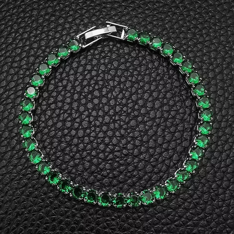 10 Ct Round Cut Simulated Emerald Women’s Tennis Bracelet 14K White Gold Plated