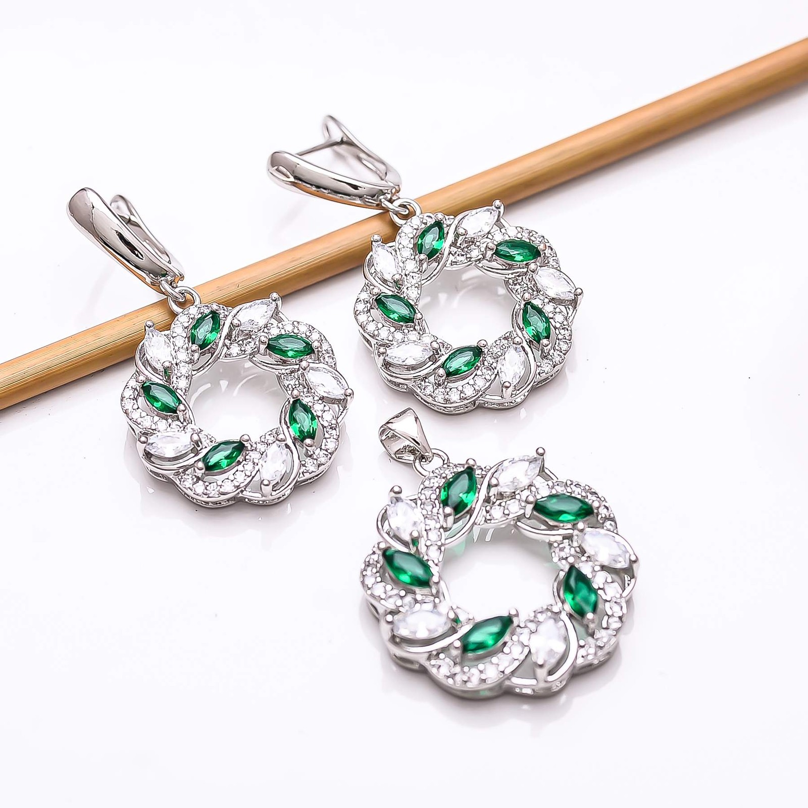 Emerald – Simulated & CZ Gemstone 925 Sterling Silver Pendant Earring Set P82826