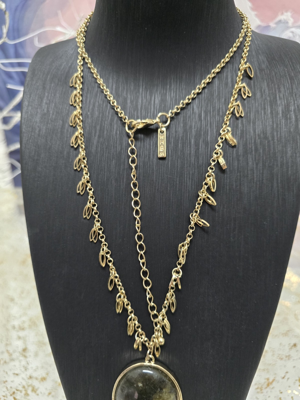 Labradorite White House Black Market Pendant Necklace Gold Tone