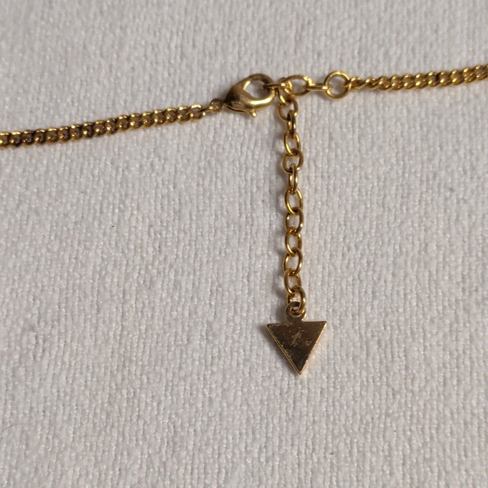 Gold Tone Metal Box Chain Necklace Triangle Pendant Adjustable Lobster Clasp
