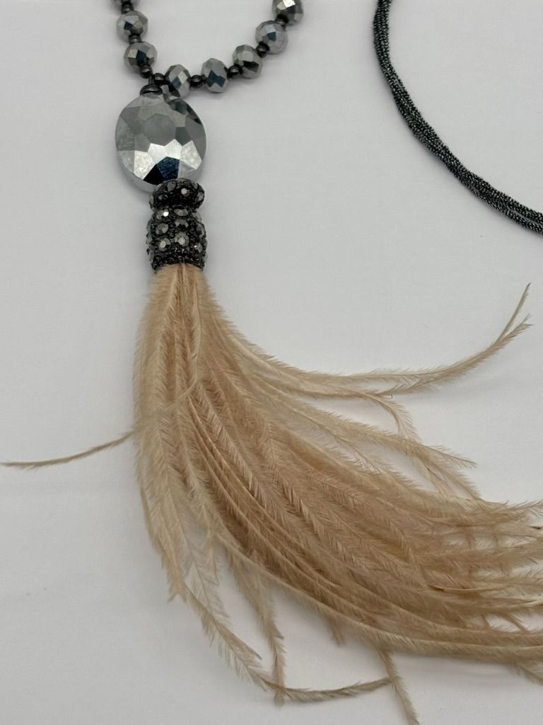 Chico’s Long Beaded Necklace With a Pale Peach Feather Pendant Adjustable Signed