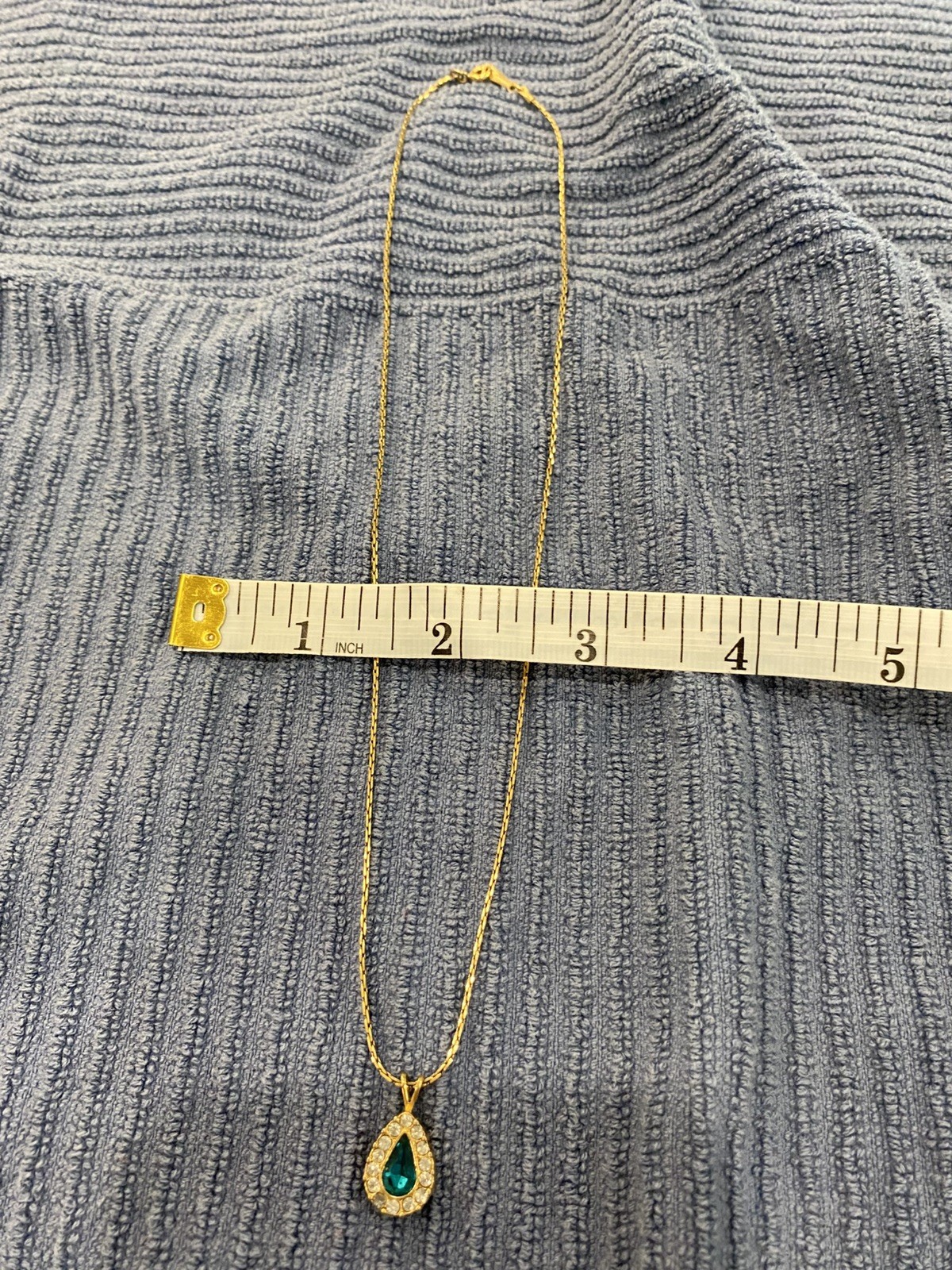 Gold Tone 7-8 inch Necklace with Tear Drop Pendant