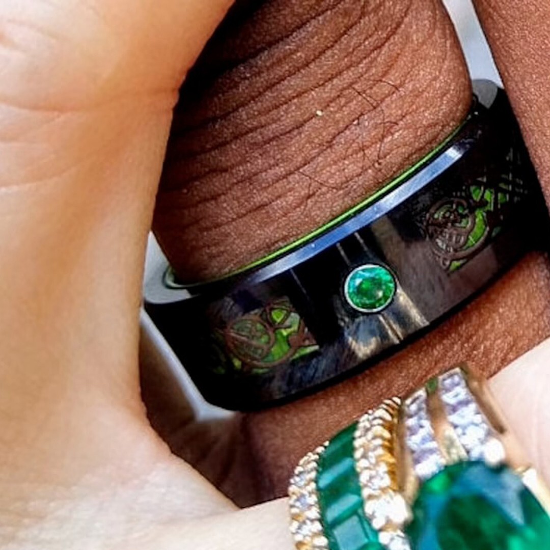 Fashion Black Stainless Steel Green Carbon Fibre Ring For Men