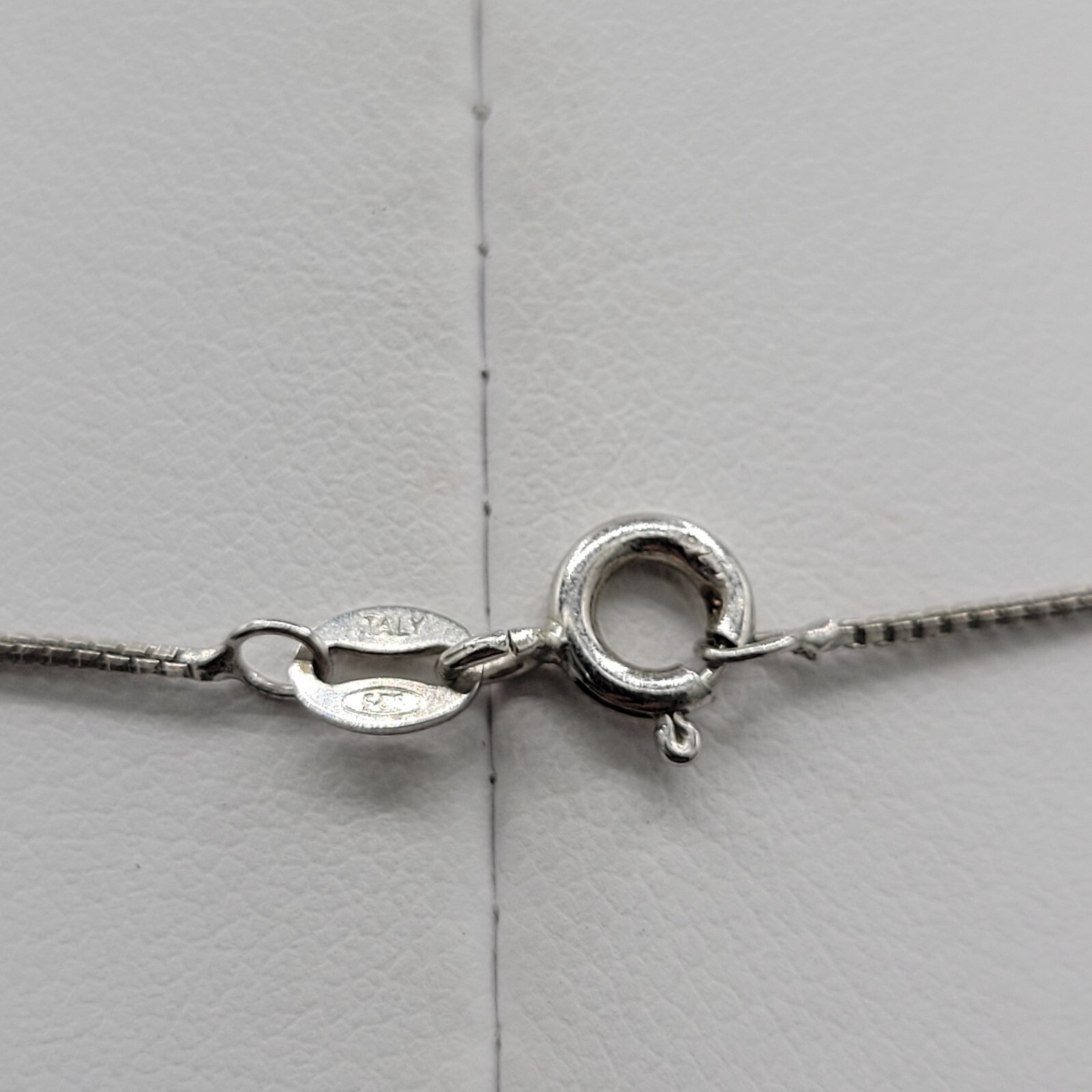 925 Italy Signed Womens Silver Box Chain Necklace Heart Shaped Pendant 17 in