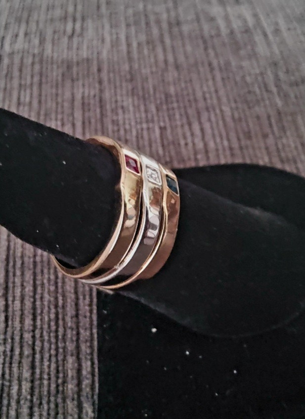 Park Lane ” STACKED ” RING – Set of 3 rings in Slv & Gld + Red, Wht, Blu – SZ 8