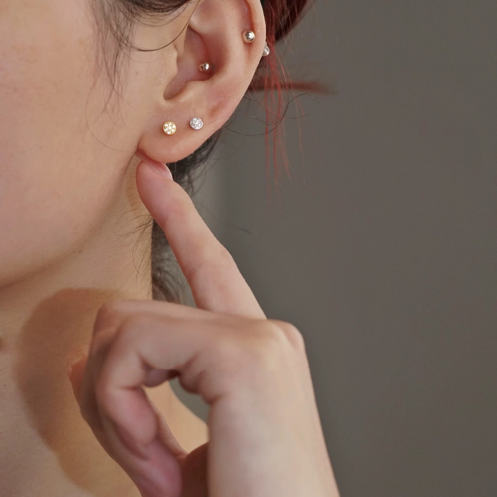 Sparkling Clear CZ Pavé Round Tiny Mini Stud Earrings Unisex Women Men Gift