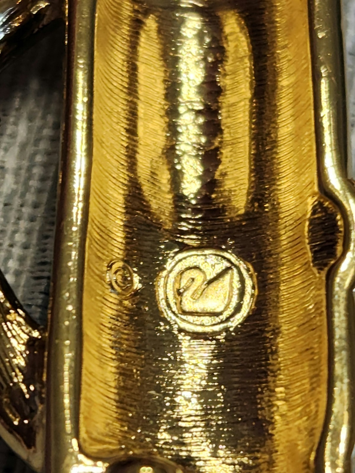 SWAROVSKI Golf Bag Brooch Gold Tone Black Enamel Clear Crystal Rhinestones