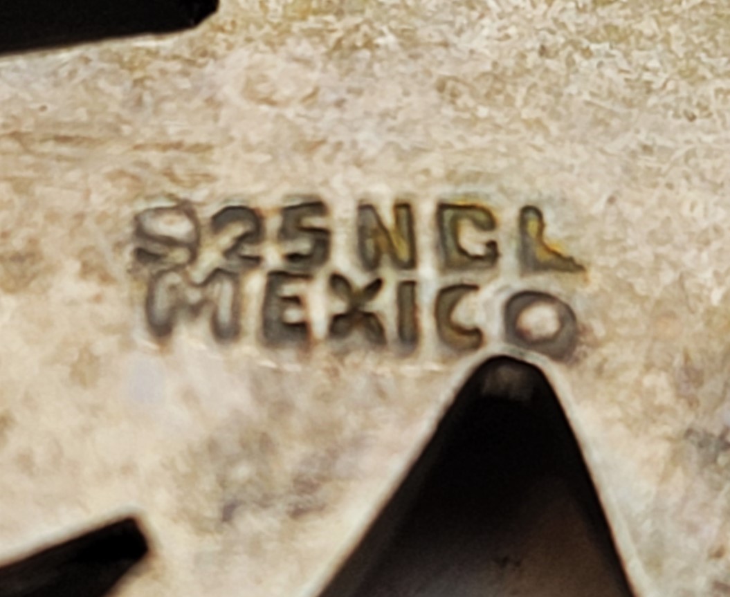 Stamped NCL MEXICO 925 Sterling Silver COMEDY TRAGEDY MASK Shape Brooch 15.7g