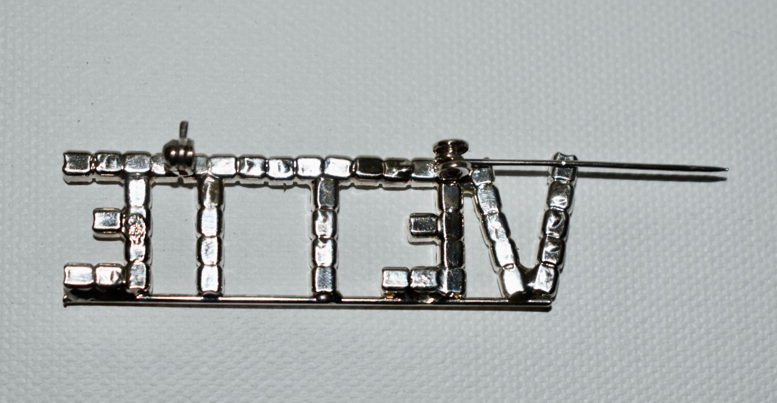 Sparkly Rhinestone VETTE Pin Brooch Silvertone 2.25″L CORVETTE + Letter Sliders