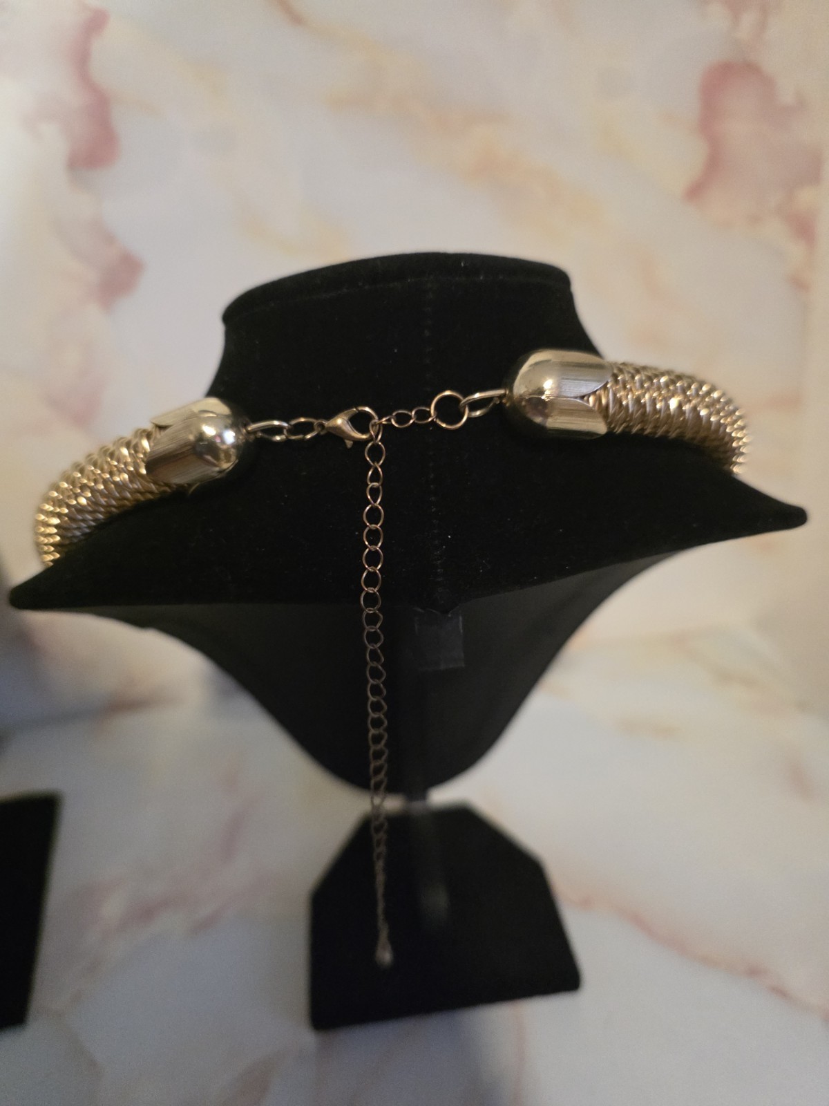 Gold Tone Omega Chain Collar Choker Necklace Hook Closure Adjustable No Stone