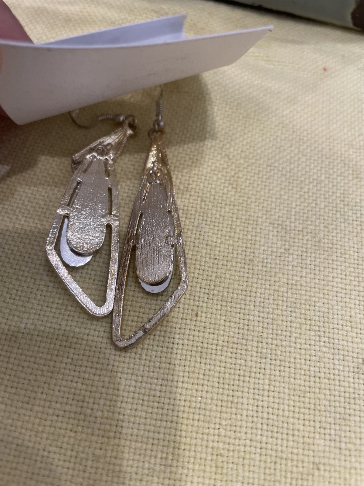 Unbranded Silvertone Dangle Earrings New 2.5”