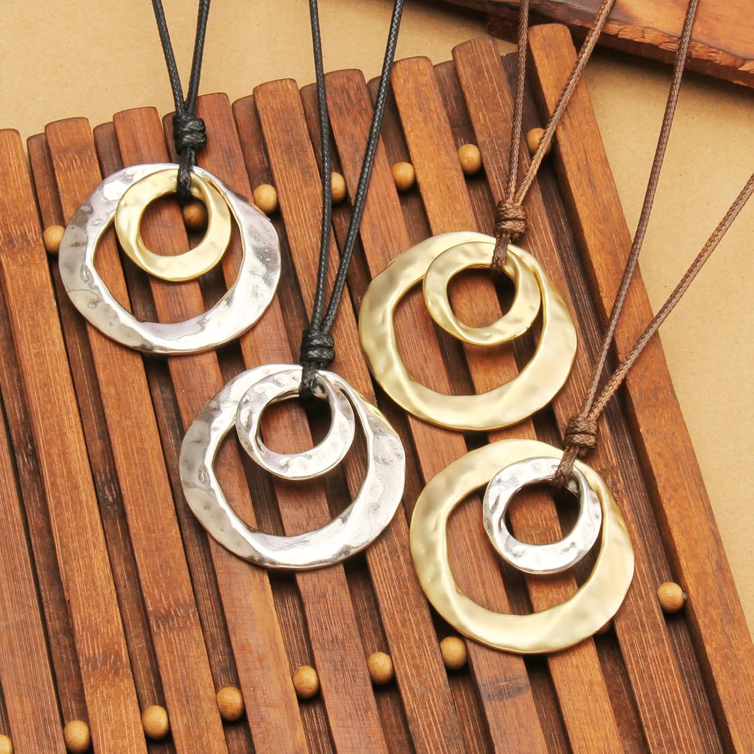 Boho Necklaces for Women Chunky Circle Necklace Layered Boho Circle Leather Chok