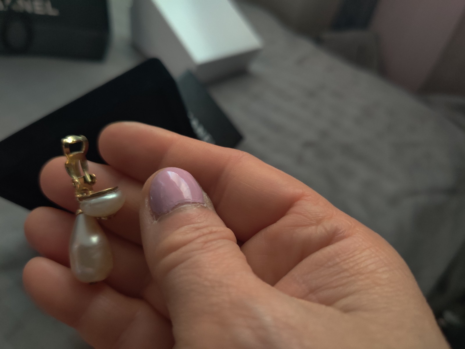 CHANEL CC Logo Teardrop Pearl/Gold plated Dangle Clip-On Earrings.