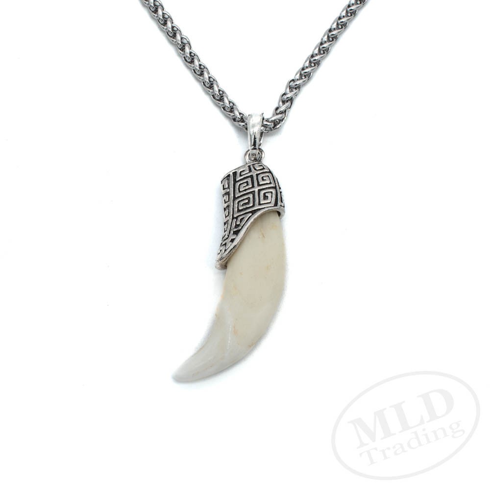 Faux Wolf Tooth Pendant Necklace – Resin & Alloy Cap – Tribal Viking Style