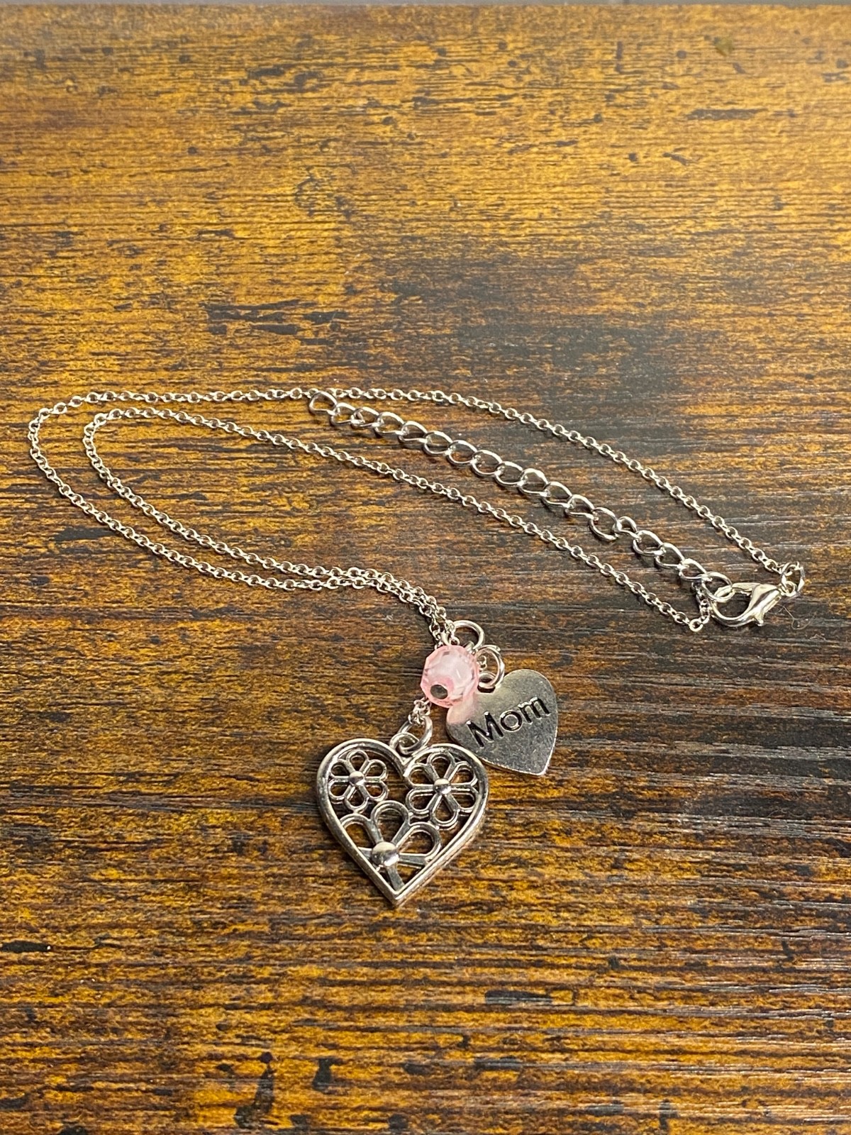 Mothers day themed pendant necklace