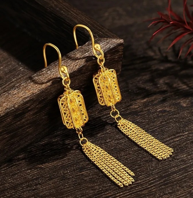 Chinese Style Filigree Lantern Tassel Stud Earrings Hanfu Women