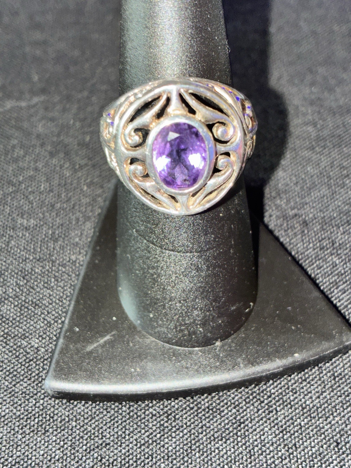 Oval Purple Amethyst Cocktail Ring Sterling Silver filigree size 7 1/2