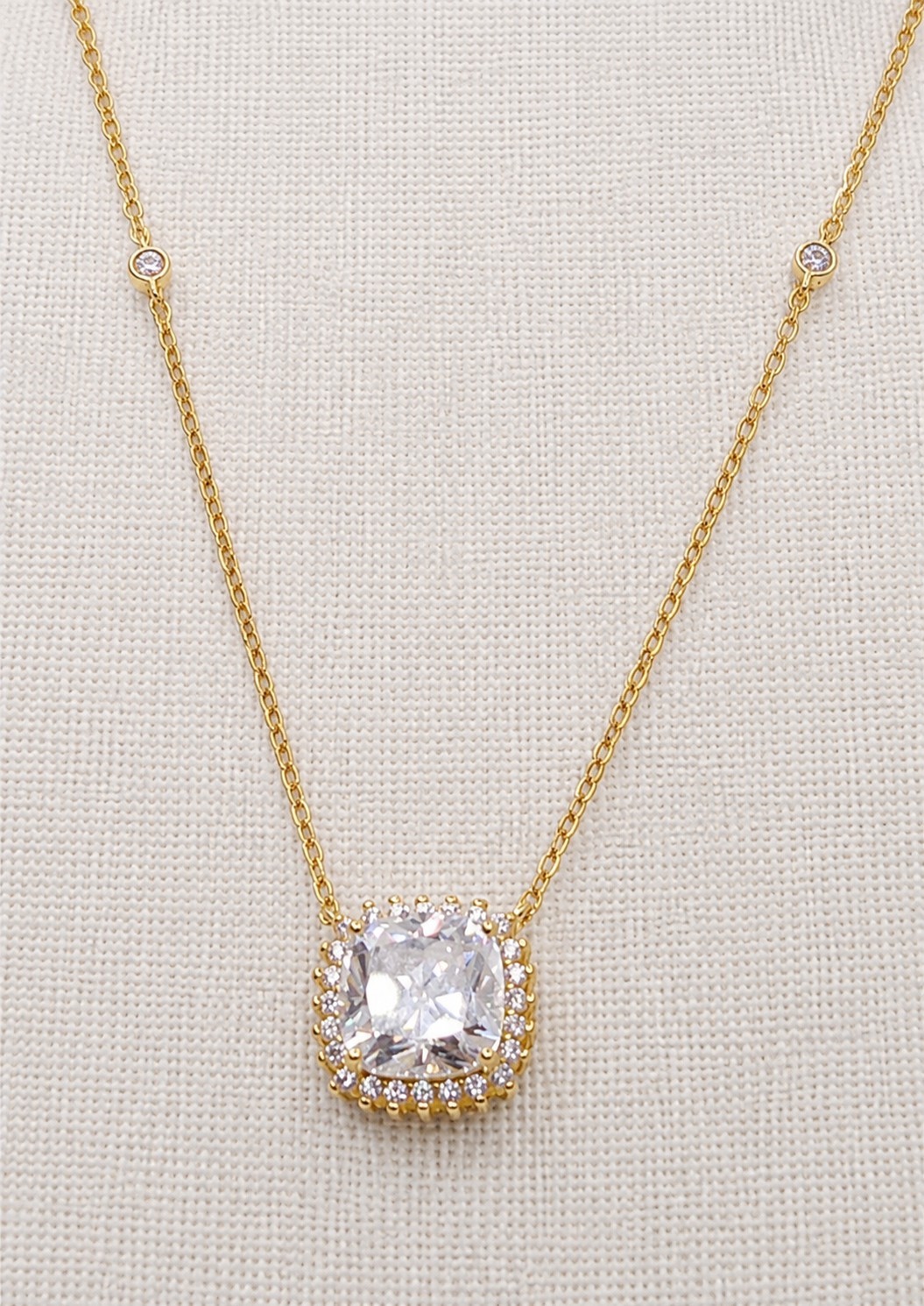 18K Gold Plated Moissanite Halo Necklace Cushion Cut Pendant Silver
