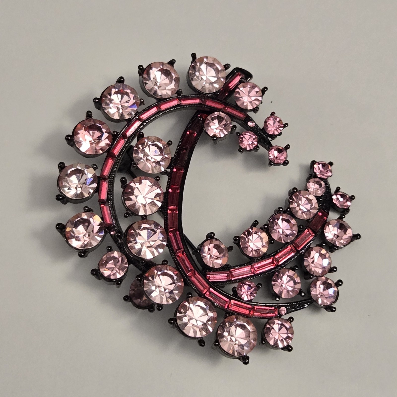 Pink Rhinestone Fancy Swirl Large Brooch Pin, Black Setting, Vintage Express