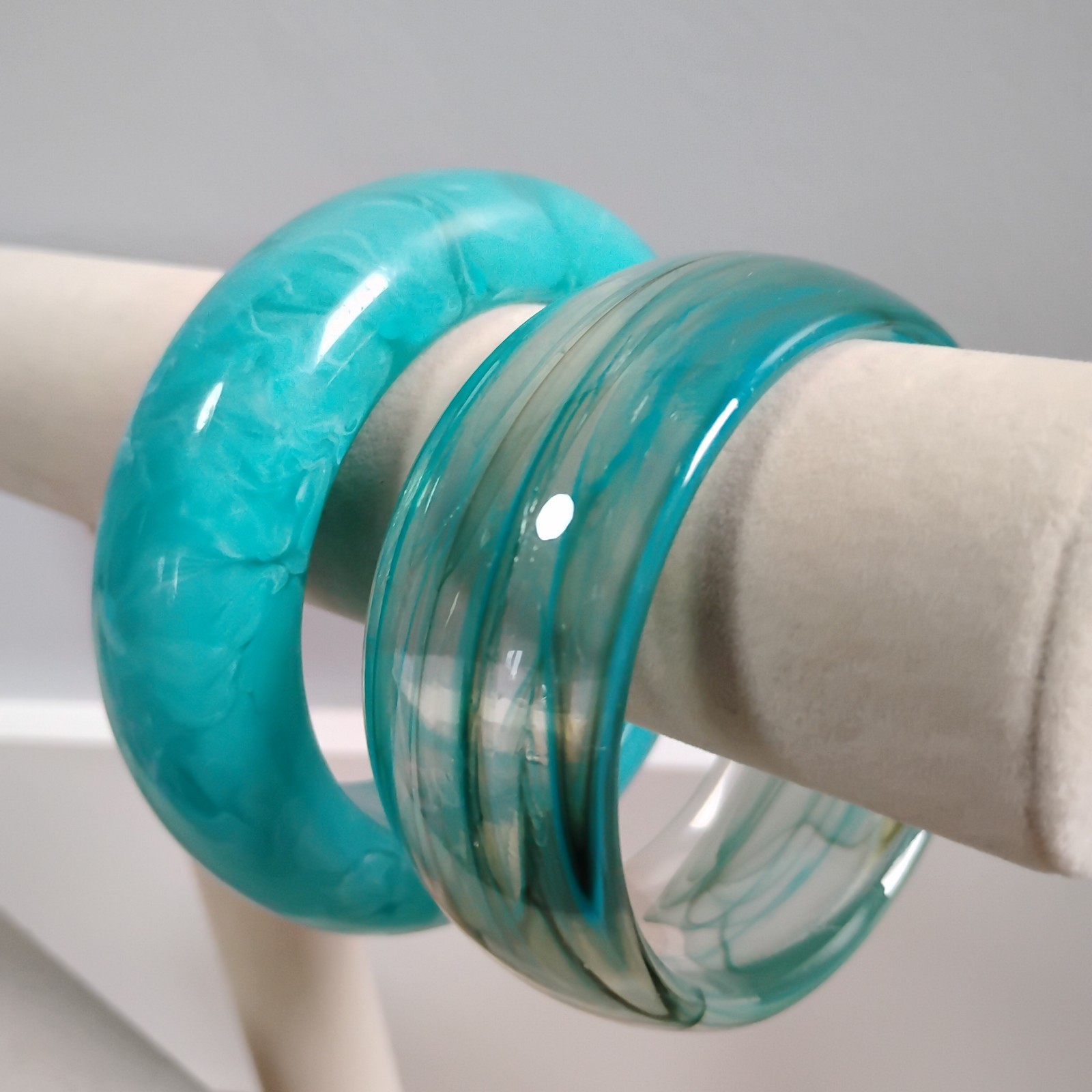 NEw Teal Blue Green Chunky Sz 8 Resin Plastic Bangle Bracelets Translucent Swirl