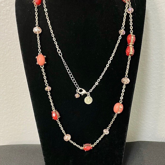 White House Black Market 40″ Gold Tone Station Necklace Chain Glass Beads