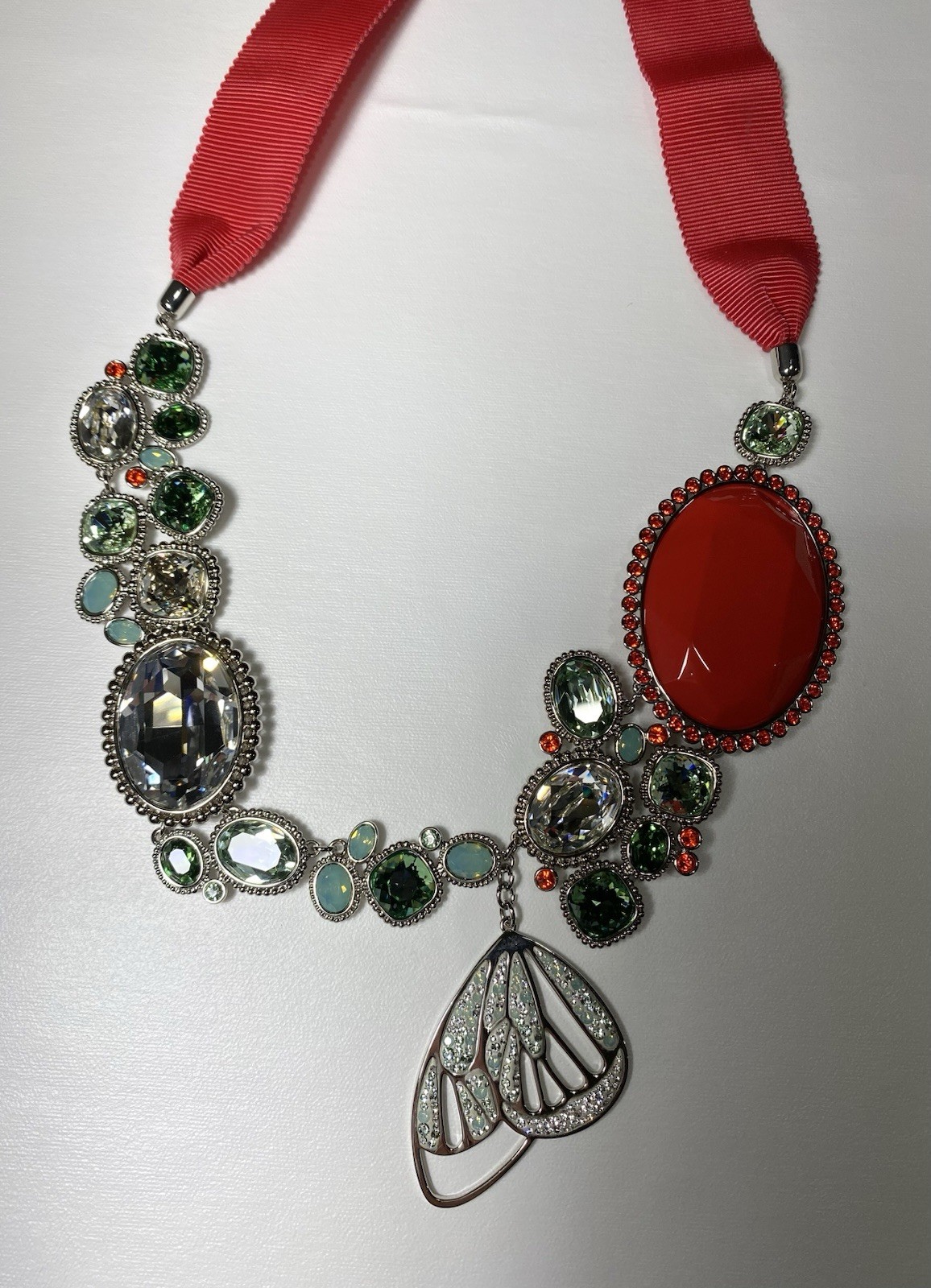 Beautiful Swarovski Crystal Necklace! Brand New!