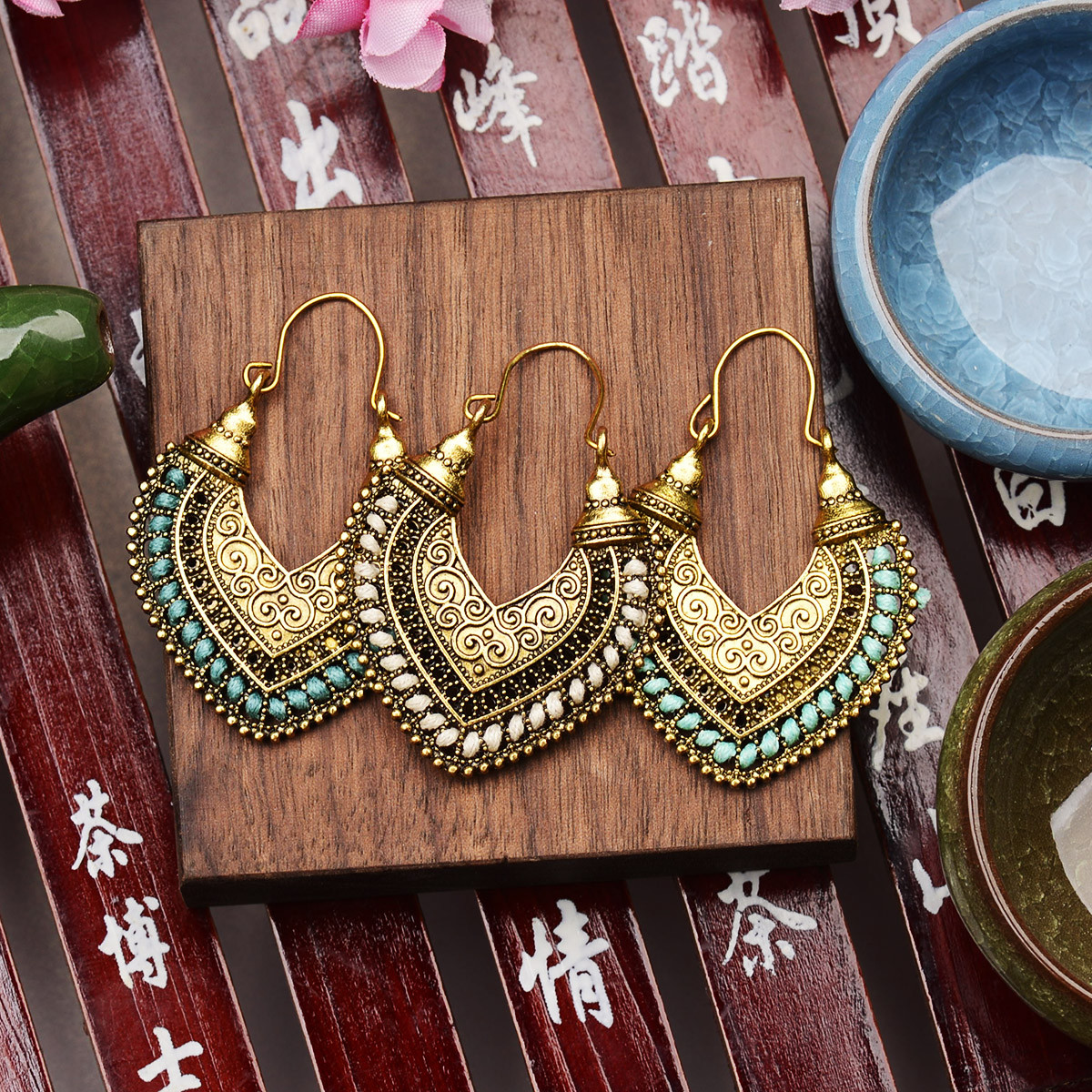 Retro Bohemian Boho Retro Heart Carved Ethnic Geometry Women Gold Stud Earrings