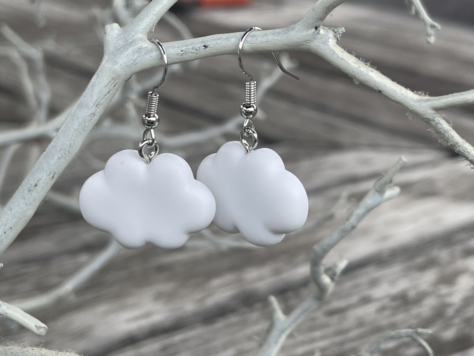 Adorable Cloud Earrings, Fun Fashion White Cloud Earrings, Cheerful And Cute…