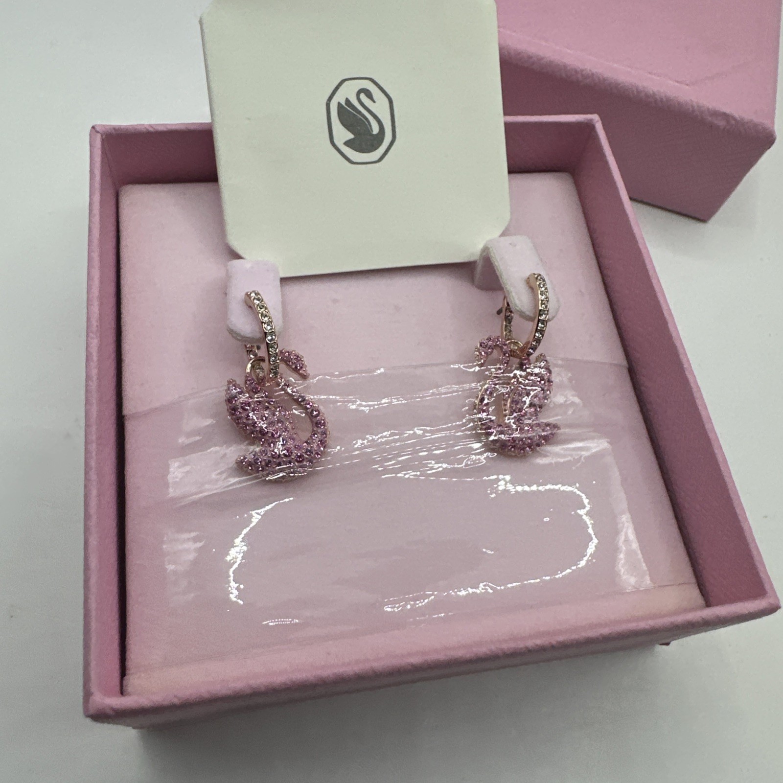 Swarosvki, Classic Swan Pink Crystals and Pink Rose Earrings Gold Plated New