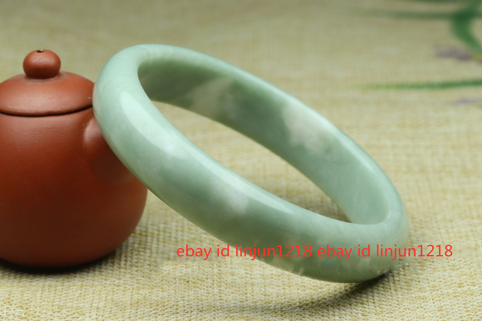 Female Beautiful AAA Bangle 54mm-64mm Light Green Jade Hand-carved Bracelet