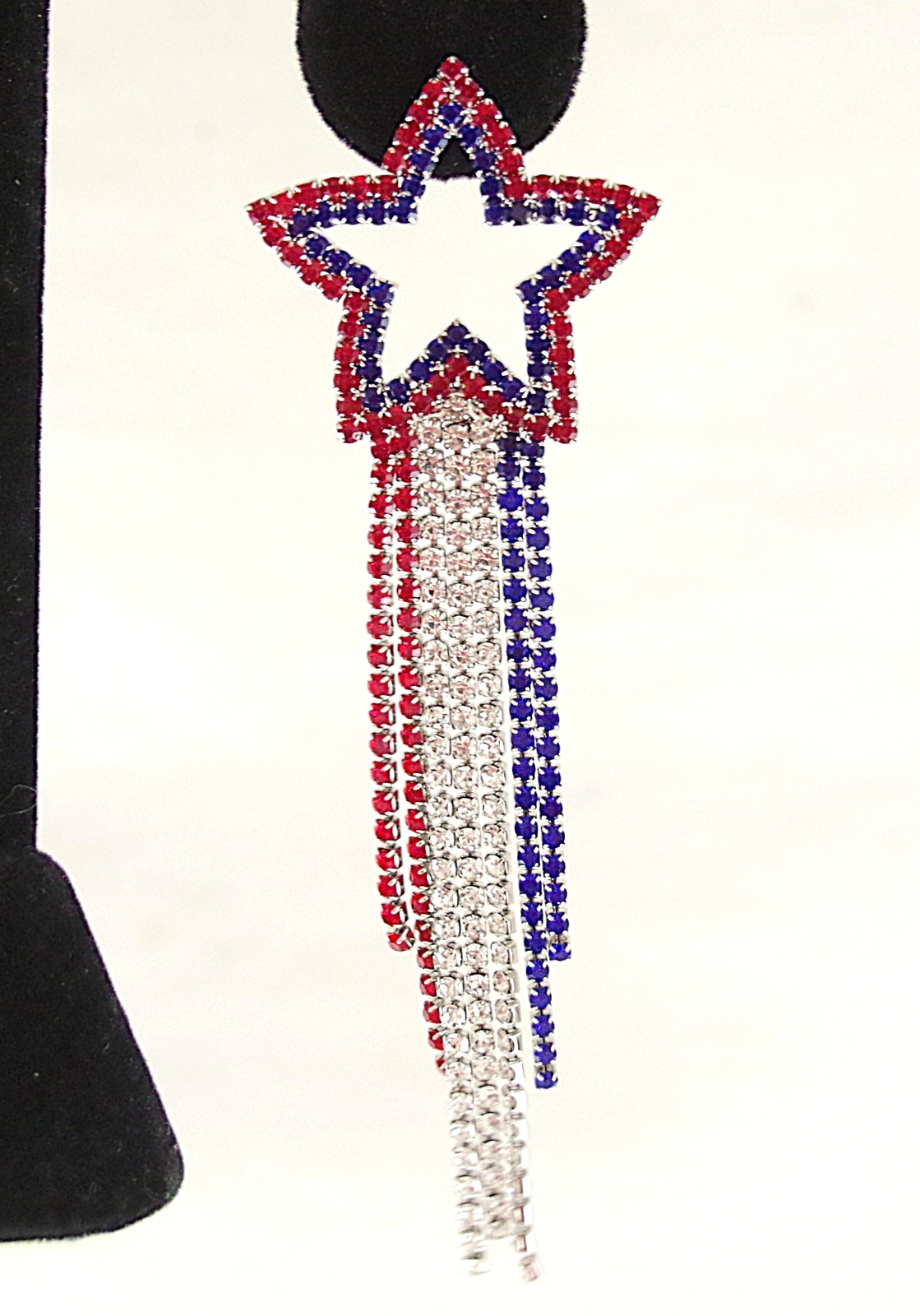 4″ Prong-Set Rhinestones! NWOT BETSEY JOHNSON PATRIOTIC DANGLE STAR EARRINGS