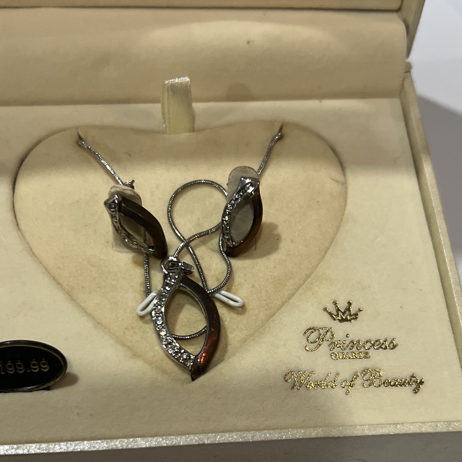 Princess Quartz World of Beauty Watch Necklace Earrings Set Need Restoration