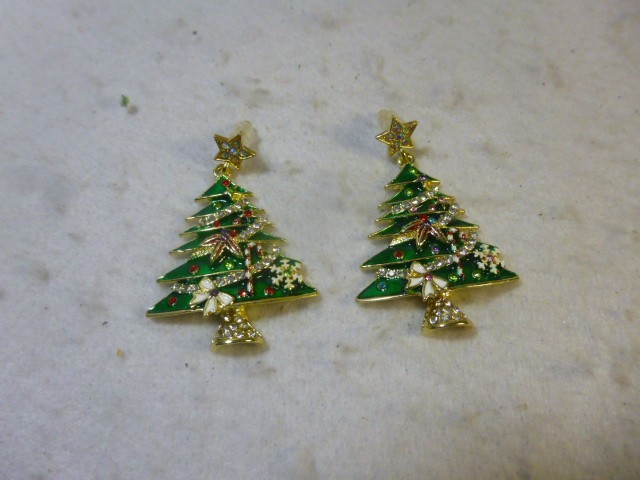 Cute Christmas Tree Southwestern Style Stud Earrings