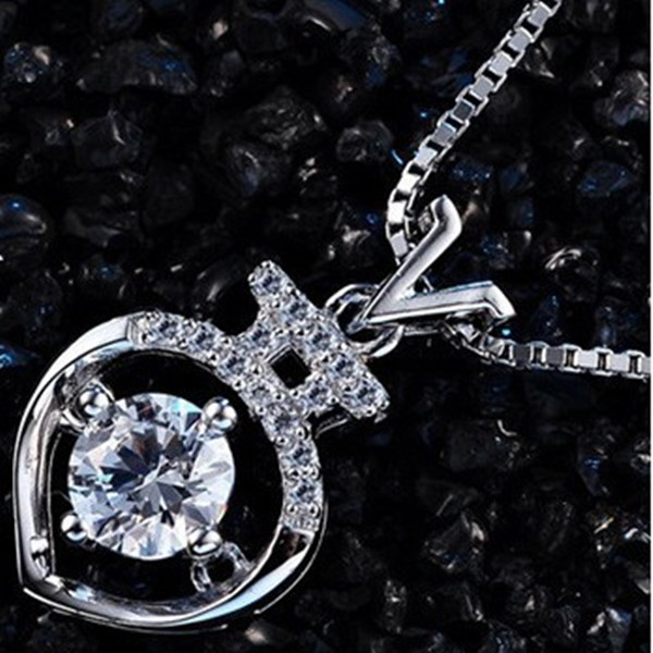 Women’s Sterling Silver Vase White Crystal Cubic Zirconia Pendant With Chain 18″