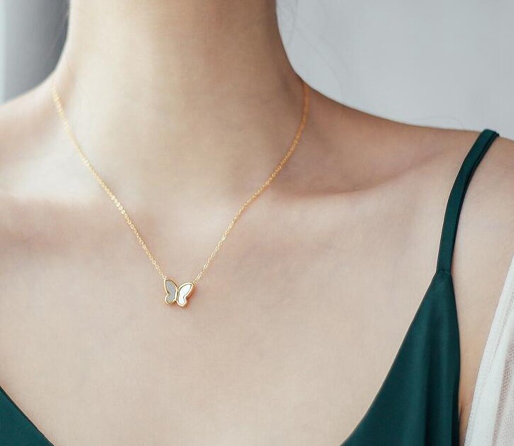 Women Gold Plated Titanium Stainless Steel Seashell Butterfly Necklace 16-18″