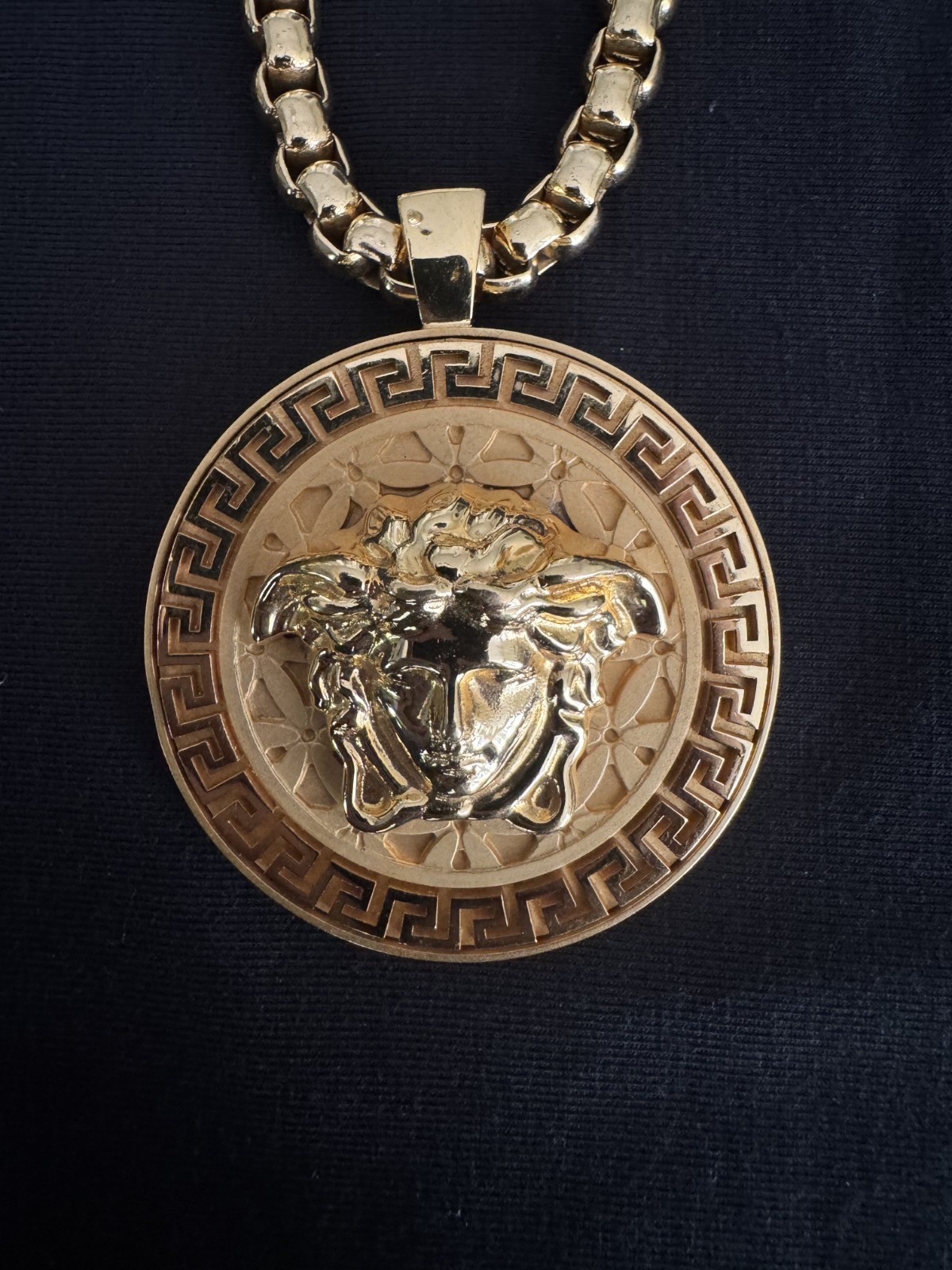 Authentic Versace Medusa Necklace Gold Tone DG14703 Made in Italy w/ Tags