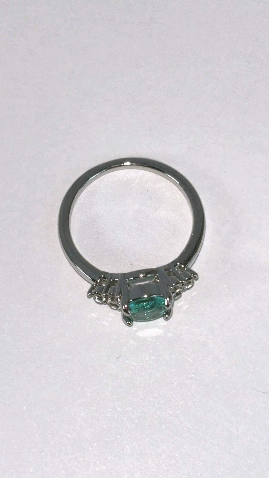 Moissanite Blue stone ring / silver tone / Size 7.25/ Very Good Condition