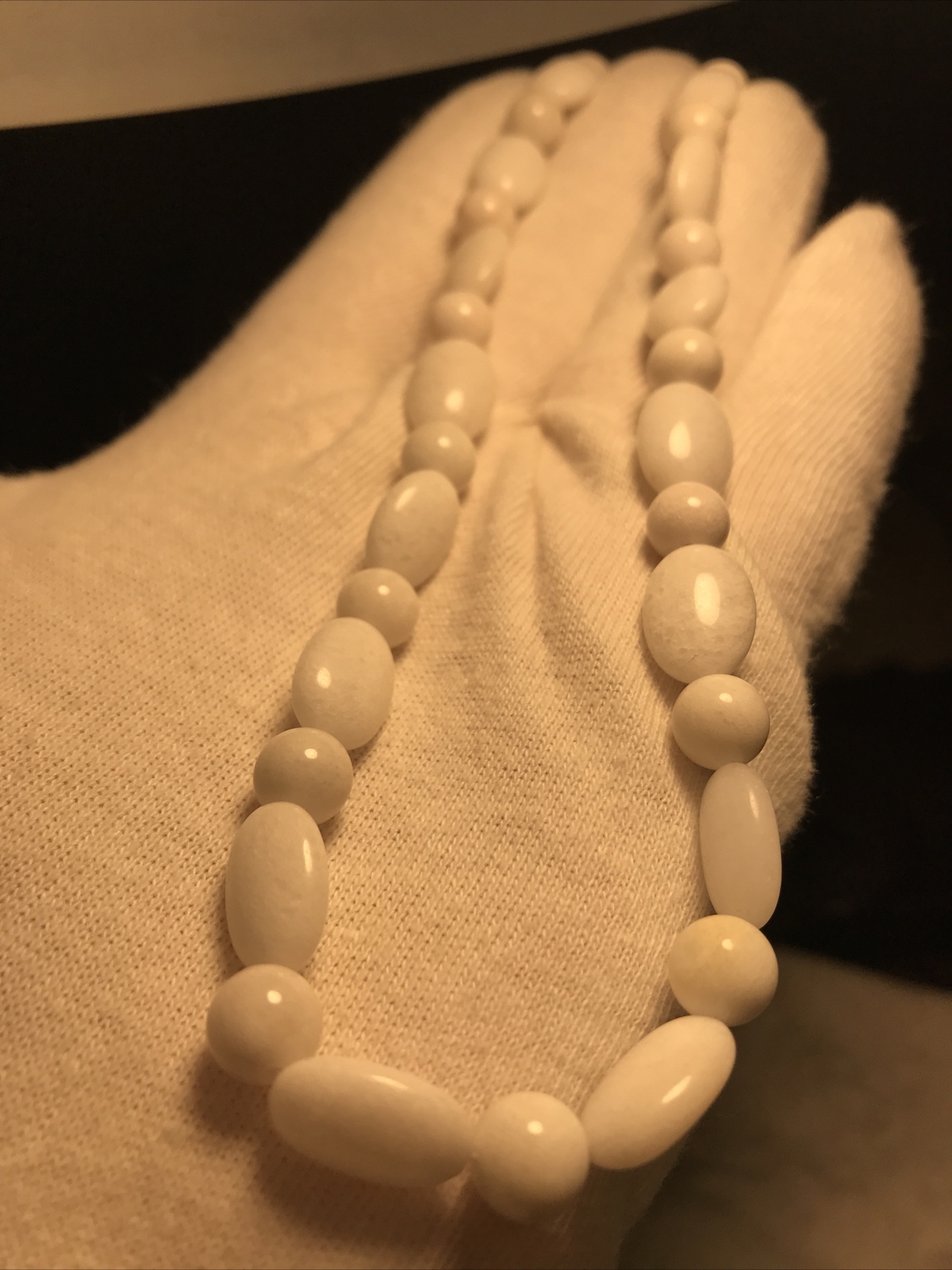 23” Long Vintage Roman RMN Brand White Stone Necklace Oval & Round Bead
