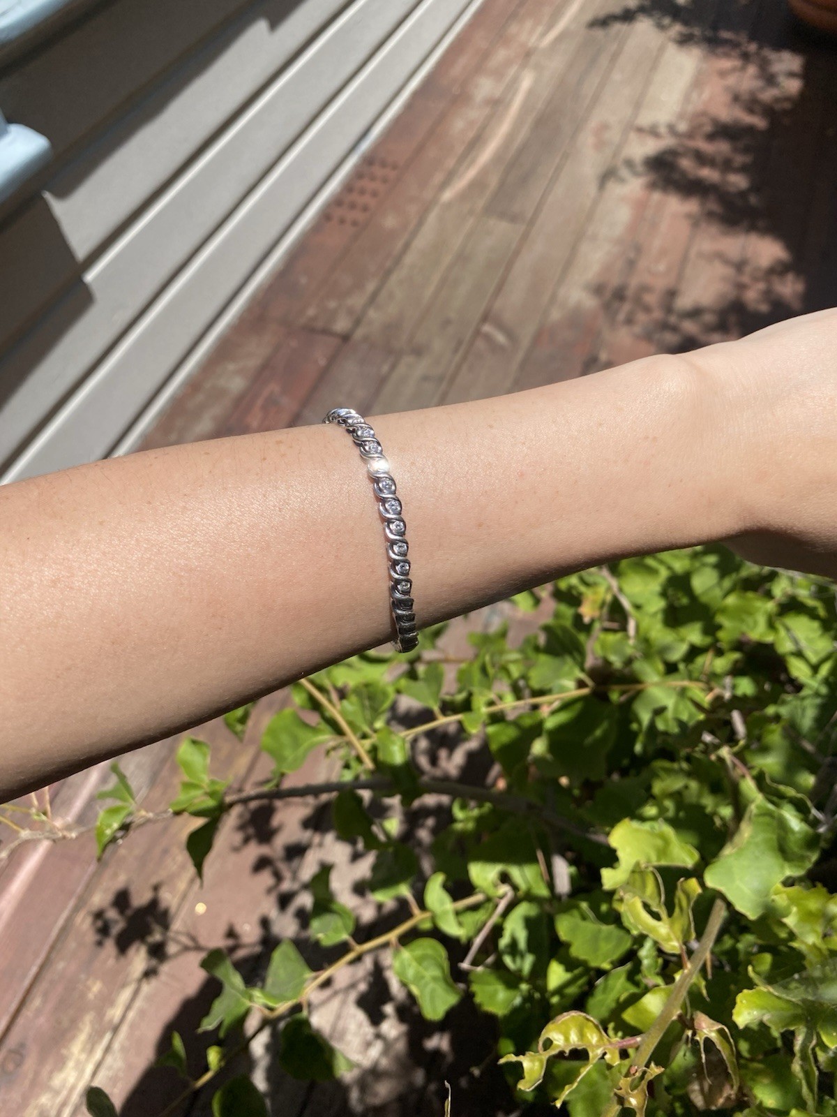 41 natural diamonds, 10k gold Tennis Bracelet Round Prong Set