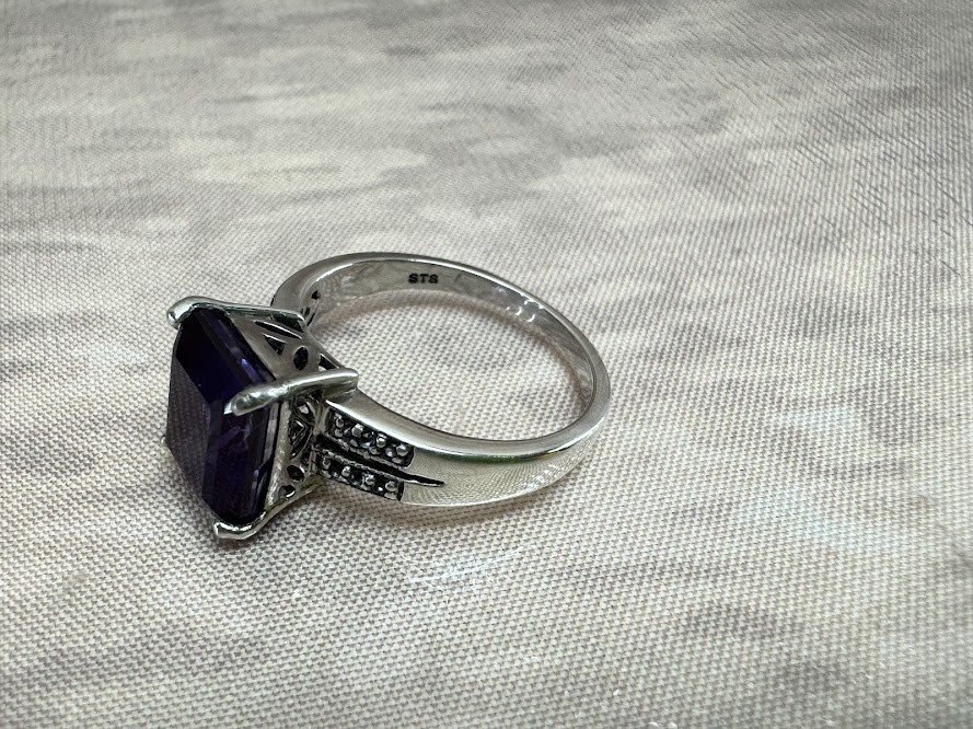 Sterling Silver Purple Stone Ring Sz 8 Emerald Cut CZ 2.44DWT