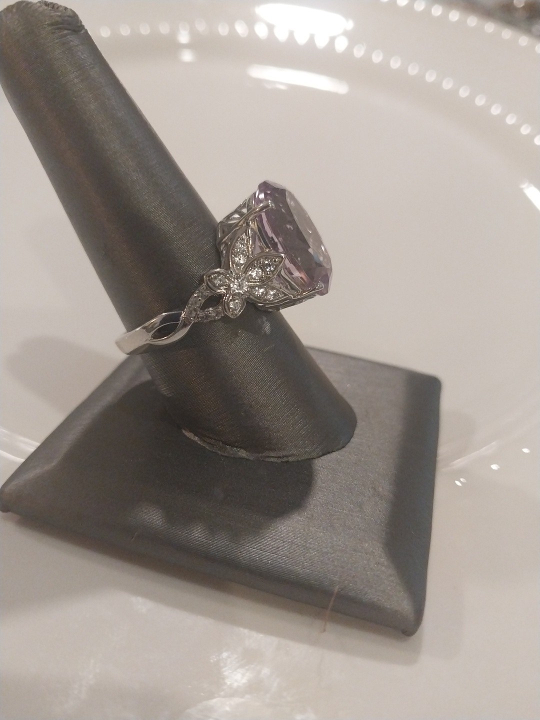 Karis Rose De France Amethyst, White Zircon Floral Rng PlatBond, sz 9, TCW= 9.70
