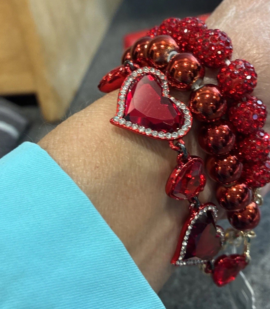 Betsey Johnson Heart Bracelet Layered Red Beads Glass Hearts 7.5 Plus 1.5 NEW